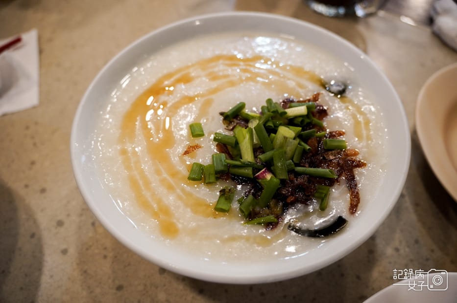 33亞庇瓊萬興肉包Keng Wan Hing干撈米粉撈麵粥.jpg