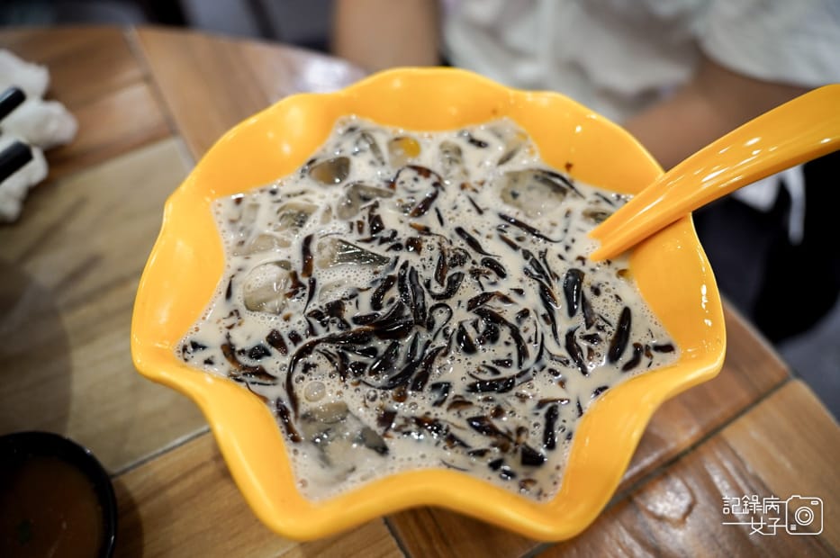 38沙巴家香生肉面奶茶 Chilled Tea C凉粉冰Leong Fun Ping.jpg