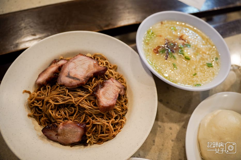 30亞庇瓊萬興肉包Keng Wan Hing干撈米粉撈麵粥.jpg