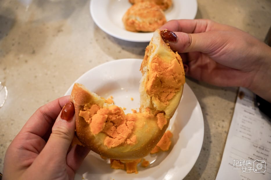 24亞庇瓊萬興肉包Keng Wan Hing菠蘿包叉燒包咖哩餃.jpg