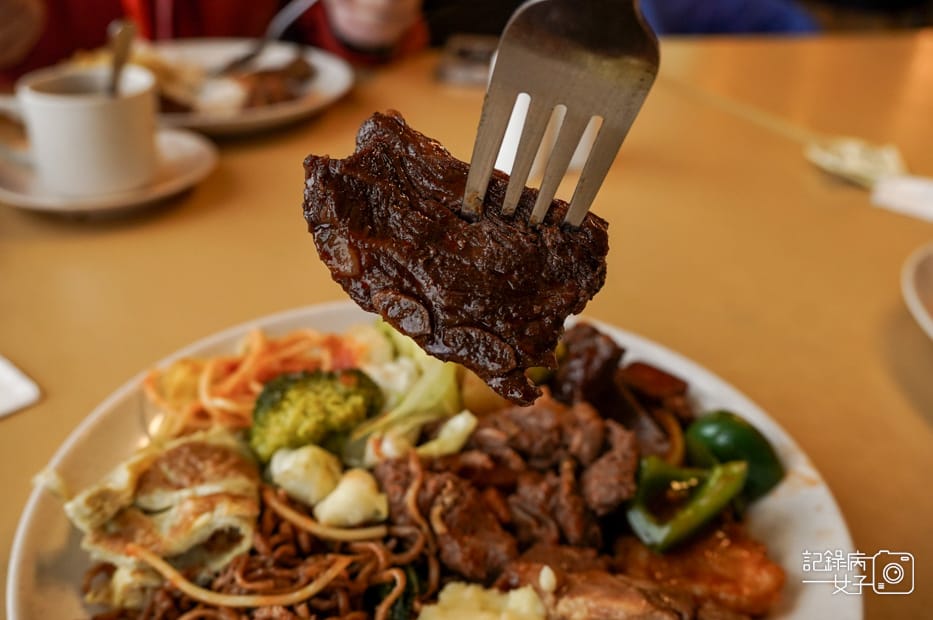 35沙巴神山Mount Kinabalu京那巴魯山山屋buffet吃到飽RESTAURANT LABAN RATAP.jpg