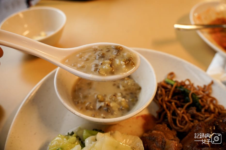 39沙巴神山Mount Kinabalu京那巴魯山山屋buffet吃到飽RESTAURANT LABAN RATAP.jpg