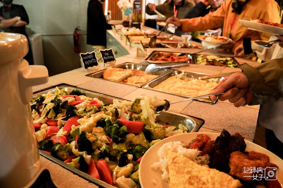 25沙巴神山Mount Kinabalu京那巴魯山山屋buffet吃到飽RESTAURANT LABAN RATAP.jpg