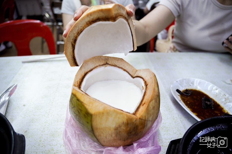 35新記肉骨茶椰子布丁COCONUT PUDDING.jpg