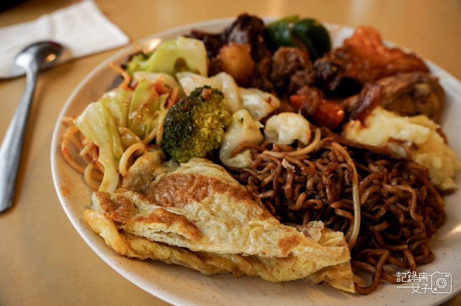 34沙巴神山Mount Kinabalu京那巴魯山山屋buffet吃到飽RESTAURANT LABAN RATAP.jpg