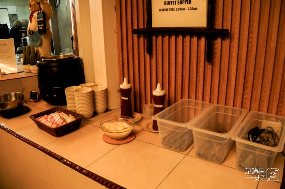 17沙巴神山Mount Kinabalu京那巴魯山山屋buffet吃到飽RESTAURANT LABAN RATAP.jpg