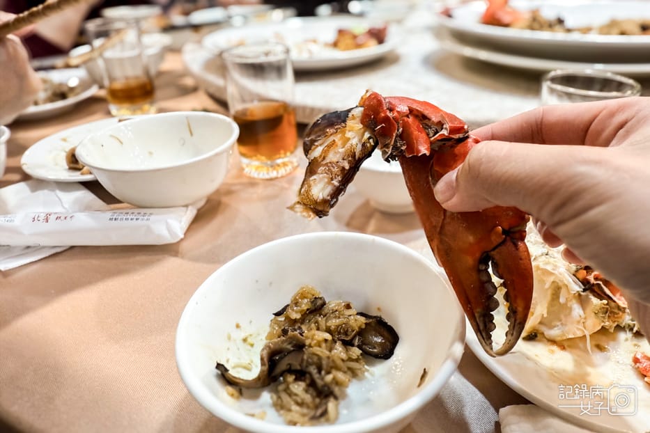 36台北米其林明福台菜海產時價招牌預定紅蟳米糕蟹膏蟹黃.jpg