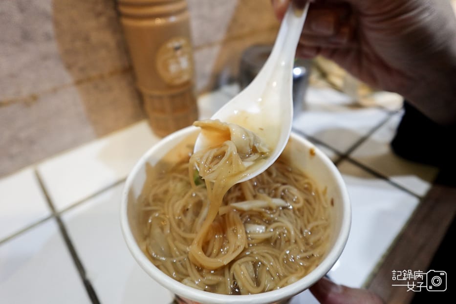 18功夫肉圓白滷大腸清麵線綜合丸湯笑傲蘿蔔湯.jpg