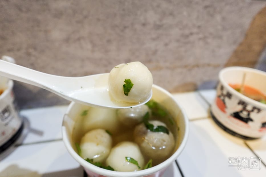 21功夫肉圓白滷大腸清麵線綜合丸湯笑傲蘿蔔湯.jpg