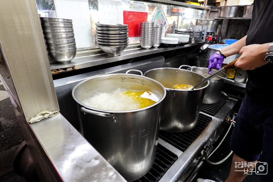 4武昌市場越南河內河粉招牌生牛肉河粉越式咖哩雞飯.jpg 4武昌市場越南河內河粉招牌生牛肉河粉越式咖哩雞飯.jpg