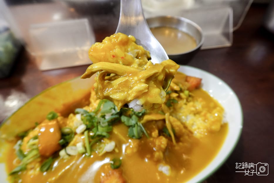 35武昌市場越南河內河粉招牌生牛肉河粉越式咖哩雞飯.jpg 35武昌市場越南河內河粉招牌生牛肉河粉越式咖哩雞飯.jpg