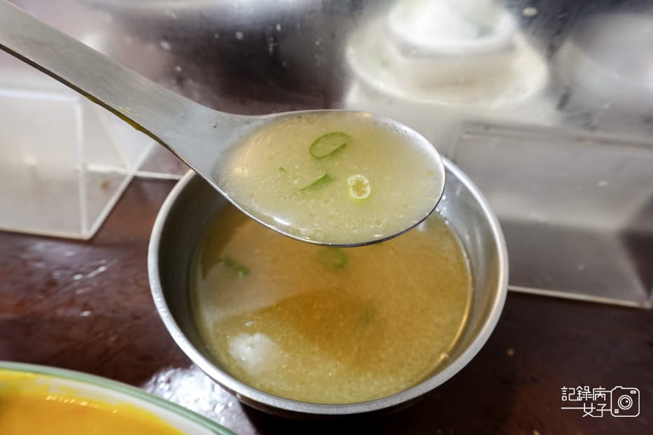 37武昌市場越南河內河粉招牌生牛肉河粉越式咖哩雞飯.jpg 37武昌市場越南河內河粉招牌生牛肉河粉越式咖哩雞飯.jpg