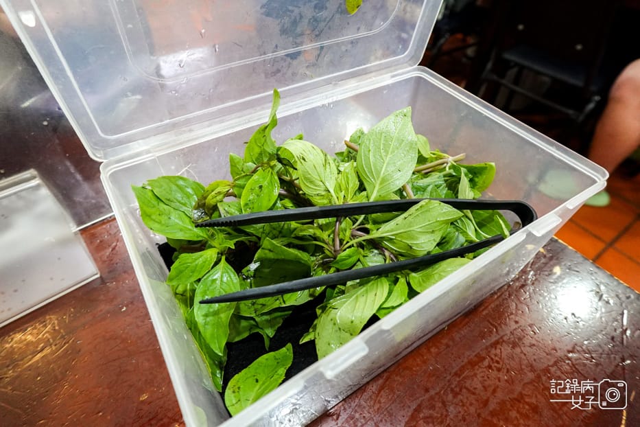 18武昌市場越南河內河粉招牌生牛肉河粉越式咖哩雞飯.jpg 18武昌市場越南河內河粉招牌生牛肉河粉越式咖哩雞飯.jpg