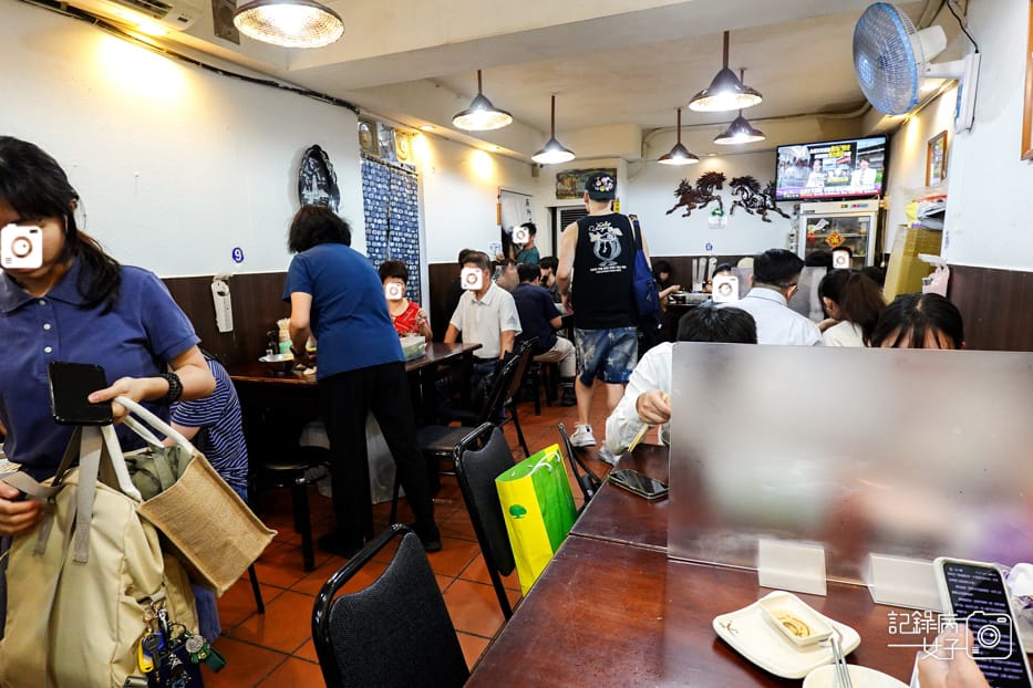 11武昌市場越南河內河粉招牌生牛肉河粉越式咖哩雞飯.jpg 11武昌市場越南河內河粉招牌生牛肉河粉越式咖哩雞飯.jpg