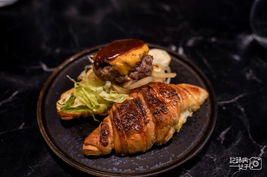 47鐵 F.f Teppanyaki 鐵板燒Fine dining和牛漢堡排可頌.jpg