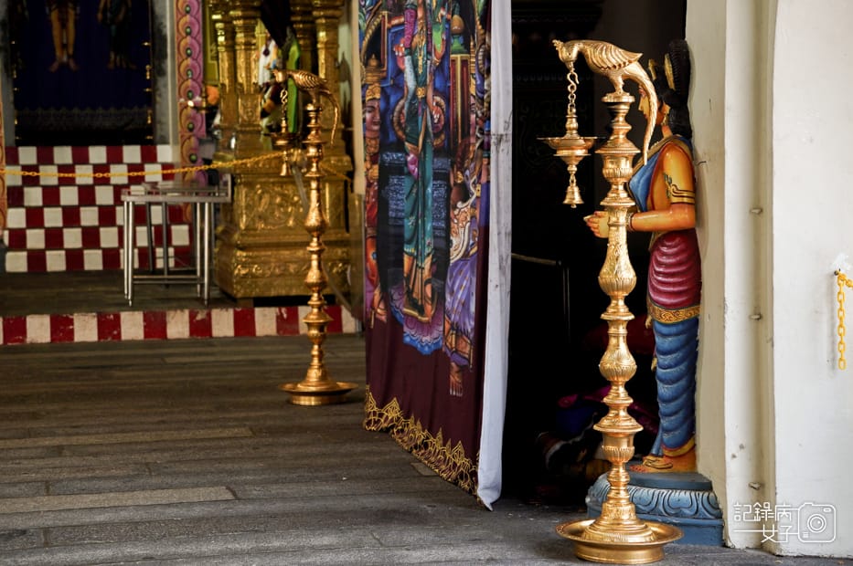 16新加坡馬里安曼廟SingaporeSri Mariamman Temple牛車水Chinatown百年印度廟.jpg