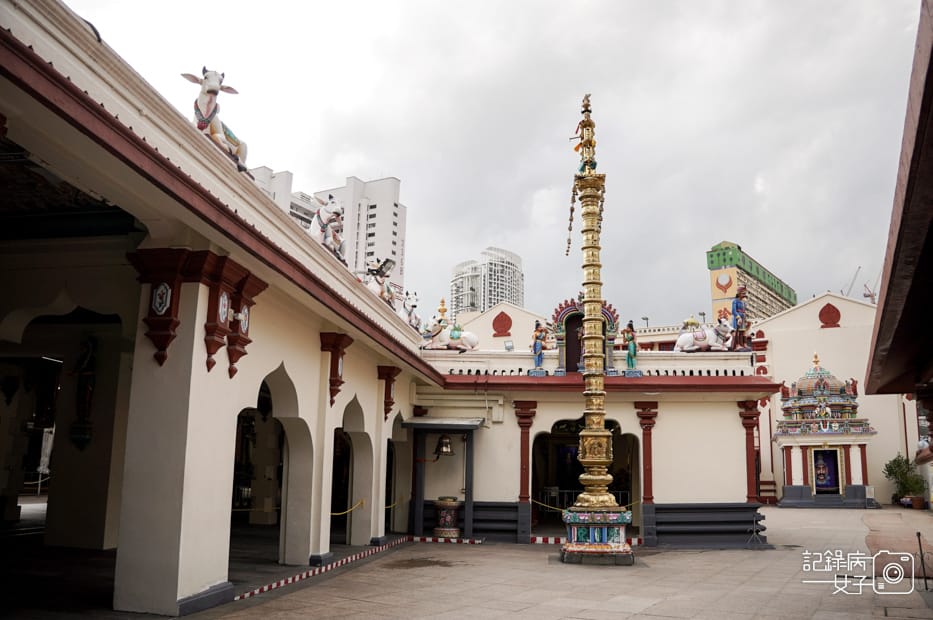 17新加坡馬里安曼廟SingaporeSri Mariamman Temple牛車水Chinatown百年印度廟.jpg