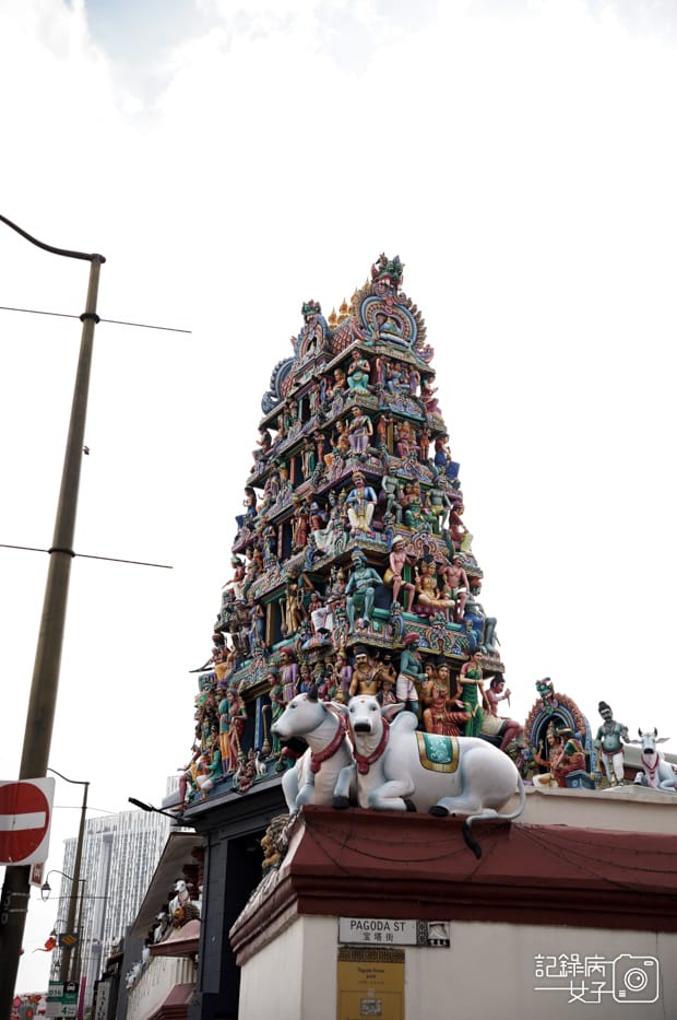 1新加坡馬里安曼廟SingaporeSri Mariamman Temple牛車水Chinatown百年印度廟.jpg