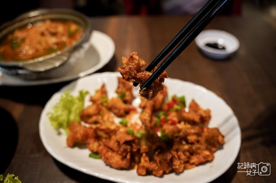 28新加坡松發肉骨茶蒜香炸鸡丁 Fragrant Garlic Fried Chicken.jpg