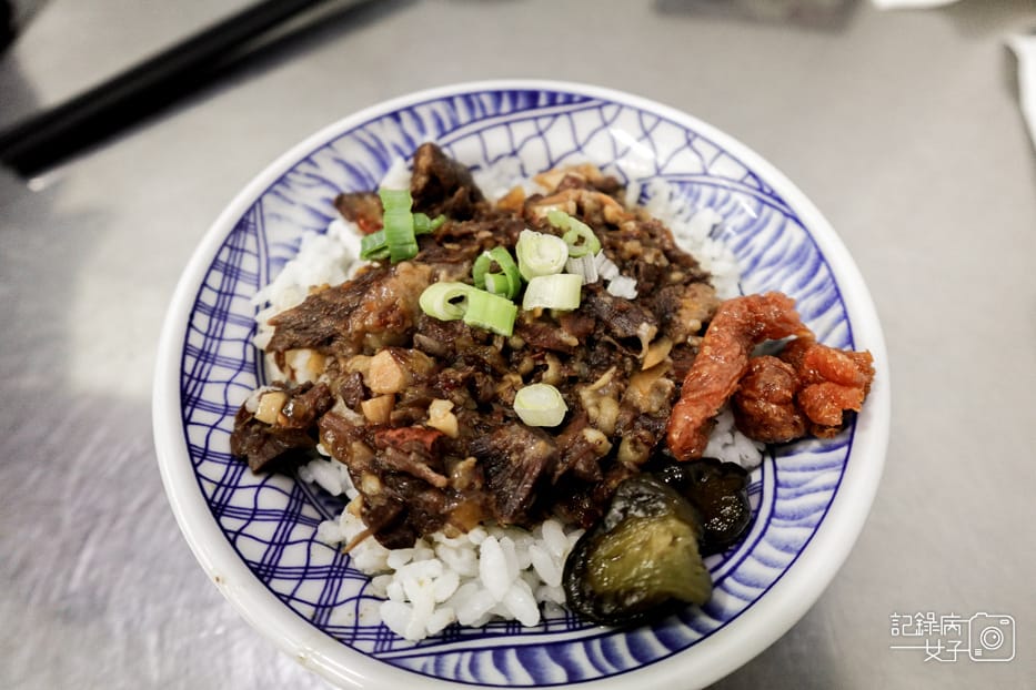 36信義區老邱牛肉麵牛滷飯滷肉飯牛雜湯.jpg 36信義區老邱牛肉麵牛滷飯滷肉飯牛雜湯.jpg