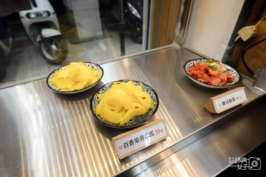 13信義區老邱牛肉麵菜單價位豆漿紅茶喝到飽.jpg 13信義區老邱牛肉麵菜單價位豆漿紅茶喝到飽.jpg