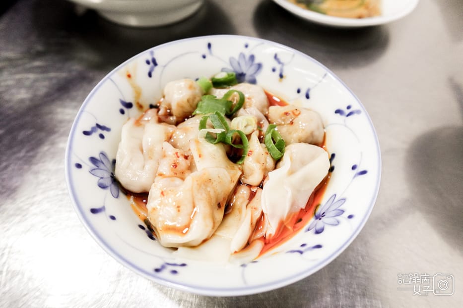 39信義區老邱牛肉麵花椒紅油炒手豆漿喝到飽.jpg 39信義區老邱牛肉麵花椒紅油炒手豆漿喝到飽.jpg