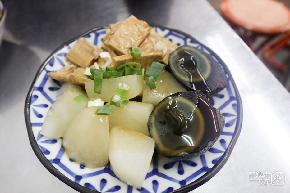 15信義區老邱原汁牛肉麵豆漿喝到飽涮牛肉麵牛雜飯麻辣鴨血.jpg 15信義區老邱原汁牛肉麵豆漿喝到飽涮牛肉麵牛雜飯麻辣鴨血.jpg