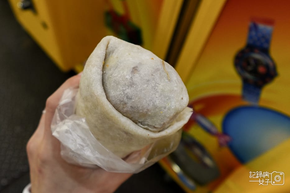 28台北臨江街夜市臨江正宗專業手工潤餅巨大潤餅朝天椒辣味潤餅.jpg