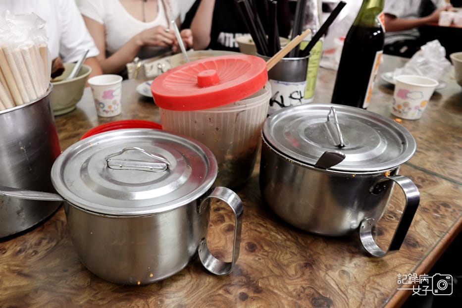 23萬華洛陽富宏牛肉麵24小時營業牛肉麵牛油飲品無限暢飲.jpg 23萬華洛陽富宏牛肉麵24小時營業牛肉麵牛油飲品無限暢飲.jpg