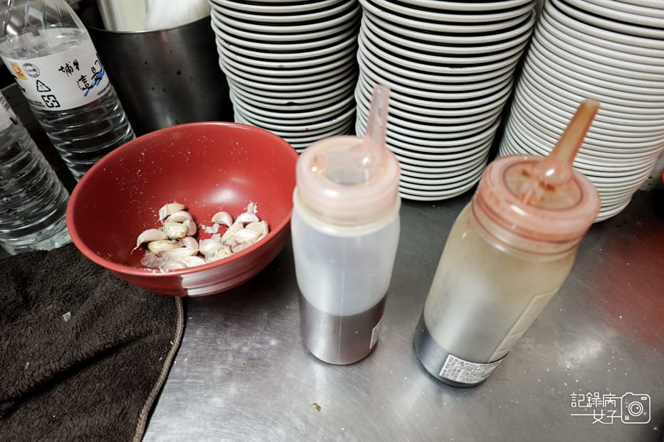 8萬華洛陽富宏牛肉麵24小時營業牛肉麵牛油飲品無限暢飲.jpg 8萬華洛陽富宏牛肉麵24小時營業牛肉麵牛油飲品無限暢飲.jpg