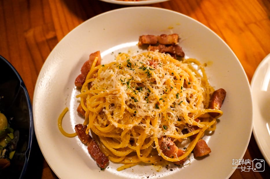 41貝佛街餐酒館Belfort Bistro培根蛋奶義大利麵寬麵義大利麵黑松露燉飯.jpg