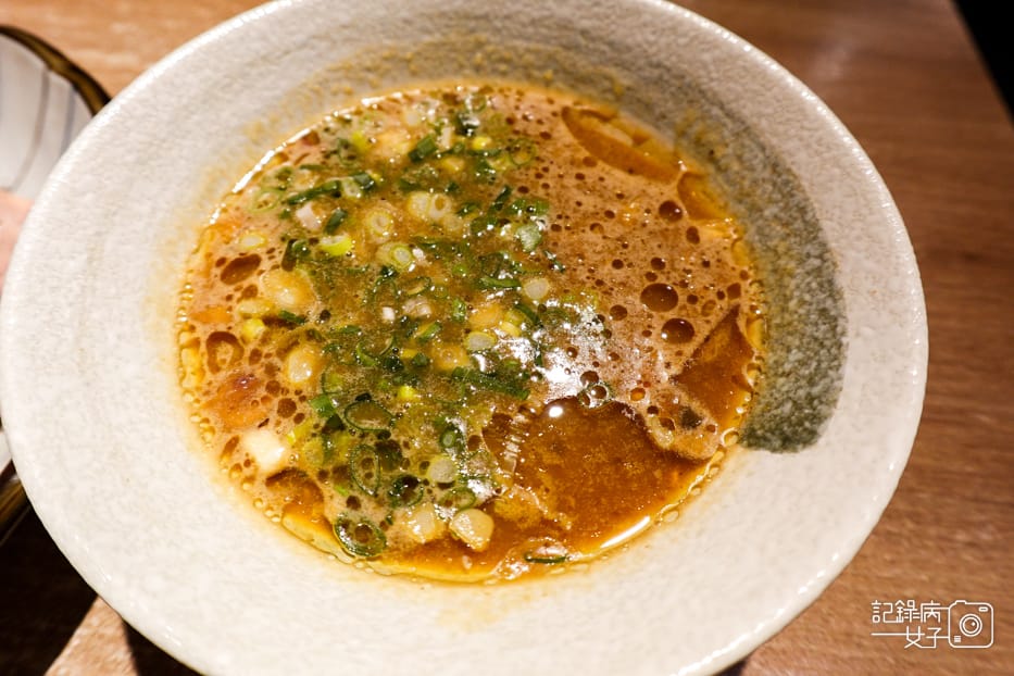 20士林夜市百八龍拉麵人氣濃厚豚骨柚香沾麵干貝雞湯拉麵.jpg 20士林夜市百八龍拉麵人氣濃厚豚骨柚香沾麵干貝雞湯拉麵.jpg