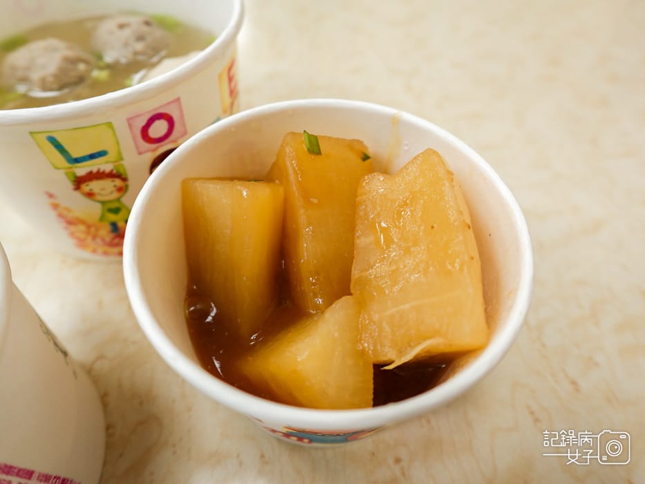 33 信義區銅板美食春來蚵仔麵線後山埤小吃大腸蚵仔綜合麵線碗粿肉粽.jpg