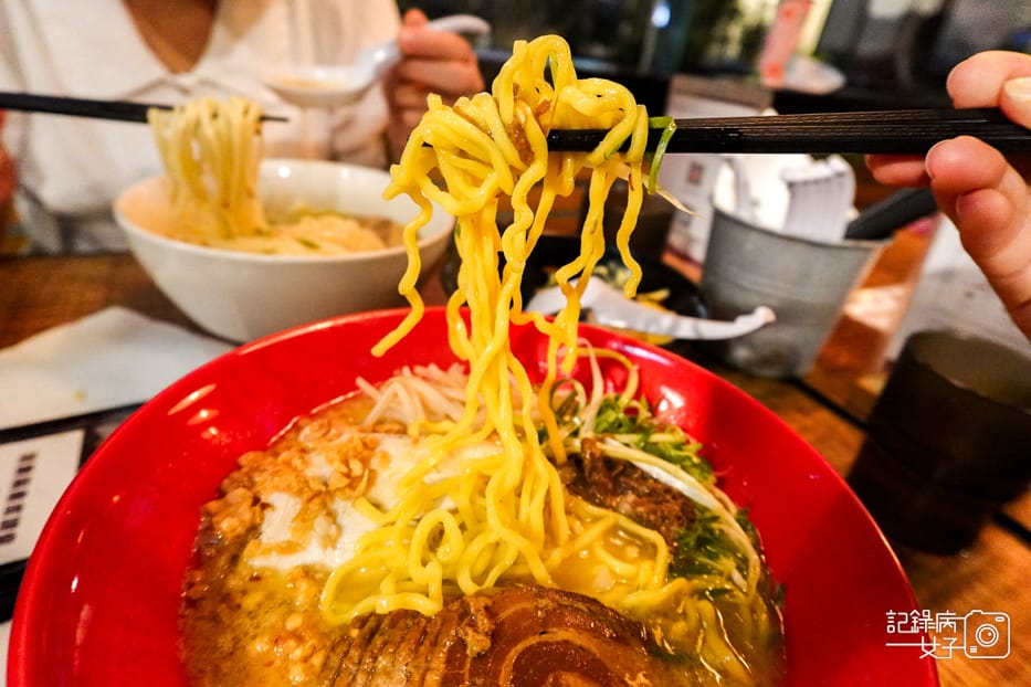 27台北大安區鳥人厚切叉燒拉麵雞白湯豚骨湯.jpg 27台北大安區鳥人厚切叉燒拉麵雞白湯豚骨湯.jpg