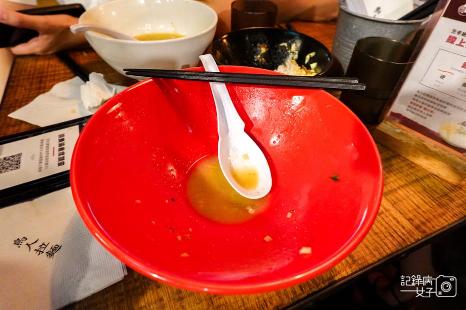 34台北大安區鳥人拉麵超厚切豬叉燒燒拉麵雞白湯拉麵炙烤豬肉絲丼飯.jpg 34台北大安區鳥人拉麵超厚切豬叉燒燒拉麵雞白湯拉麵炙烤豬肉絲丼飯.jpg