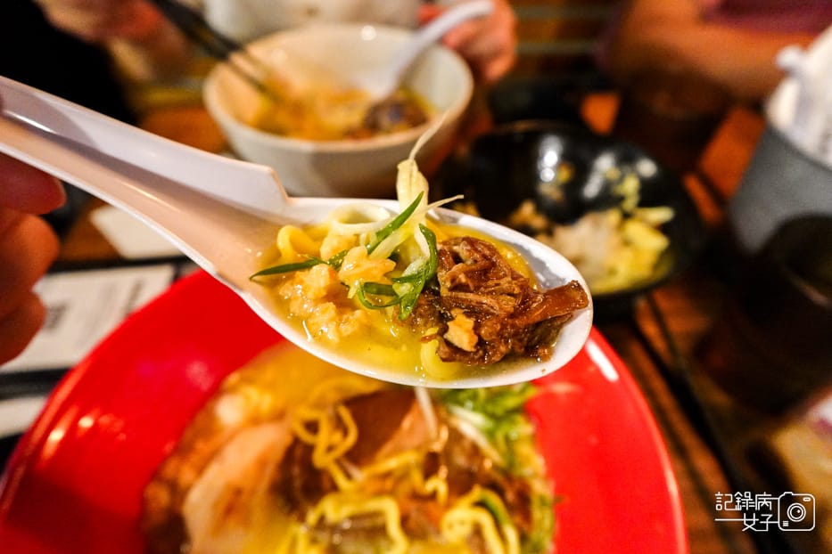 28台北大安區鳥人厚切叉燒拉麵雞白湯豚骨湯.jpg 28台北大安區鳥人厚切叉燒拉麵雞白湯豚骨湯.jpg