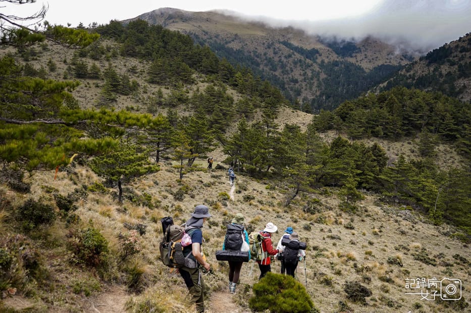 27戒茂斯上嘉明湖三天兩夜天使的眼淚三叉山向陽山百岳.jpg