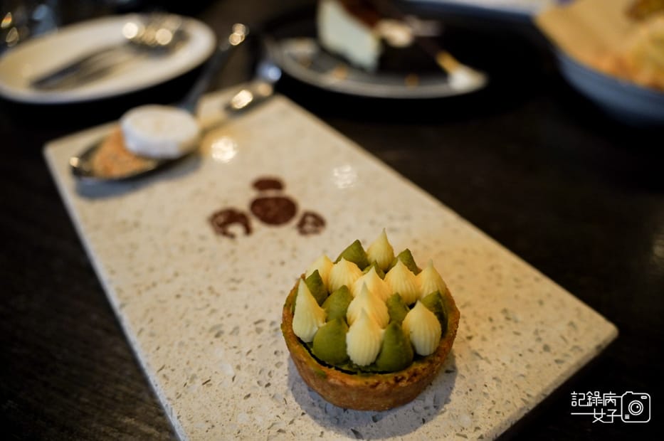 75高雄凱恩斯岩燒牛排手工甜點泡芙冰淇淋巴斯克乳酪.jpg 75高雄凱恩斯岩燒牛排手工甜點泡芙冰淇淋巴斯克乳酪.jpg