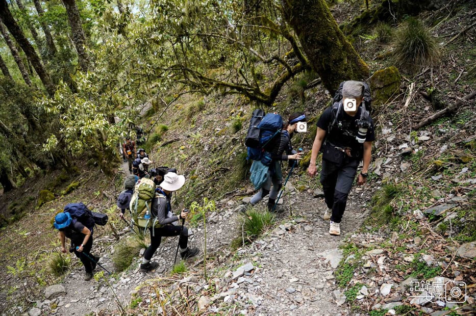 5戒茂斯上嘉明湖三天兩夜天使的眼淚三叉山向陽山百岳.jpg