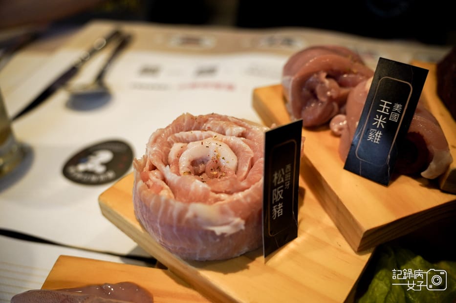 44高雄凱恩斯岩燒牛排松阪豬玉米雞肉.jpg 44高雄凱恩斯岩燒牛排松阪豬玉米雞肉.jpg