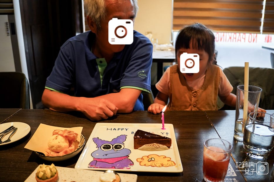 82高雄凱恩斯岩燒牛排火山岩石板岩燒菲力牛排海陸套餐.jpg 82高雄凱恩斯岩燒牛排火山岩石板岩燒菲力牛排海陸套餐.jpg