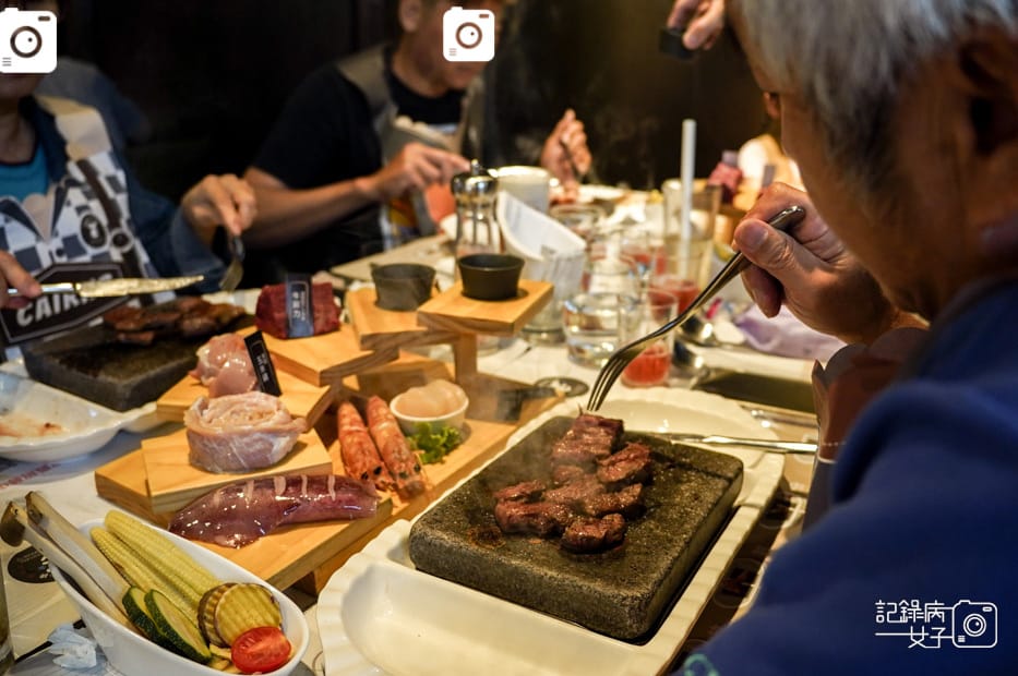 31高雄凱恩斯岩燒牛排火山岩石板岩燒菲力牛排海陸套餐.jpg 31高雄凱恩斯岩燒牛排火山岩石板岩燒菲力牛排海陸套餐.jpg