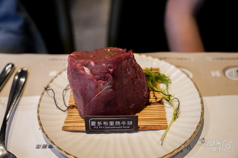 58高雄凱恩斯岩燒牛排限量 夏多布里昂牛排代烤.jpg 58高雄凱恩斯岩燒牛排限量 夏多布里昂牛排代烤.jpg