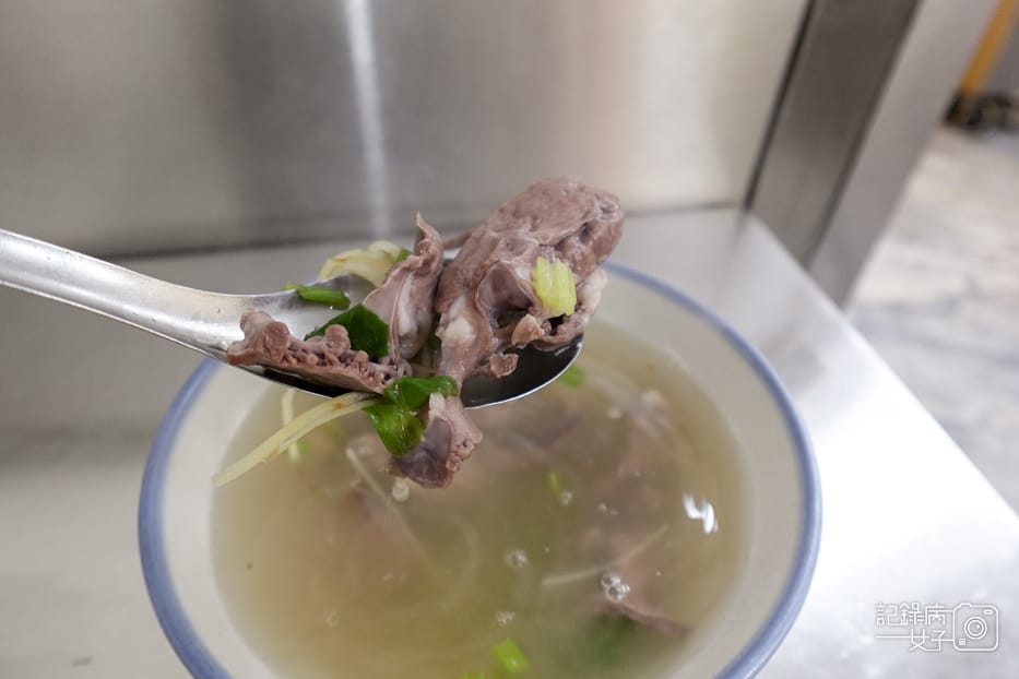29新北三重美食白河阿婆碗粿豬心湯豬血湯肝𦟪湯.jpg