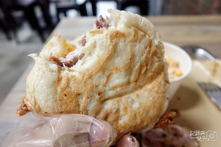 31南港烤肉Bogart%5Cs Smokehouse Taipei美式木柴煙燻屋雙肉漢堡套餐.jpg