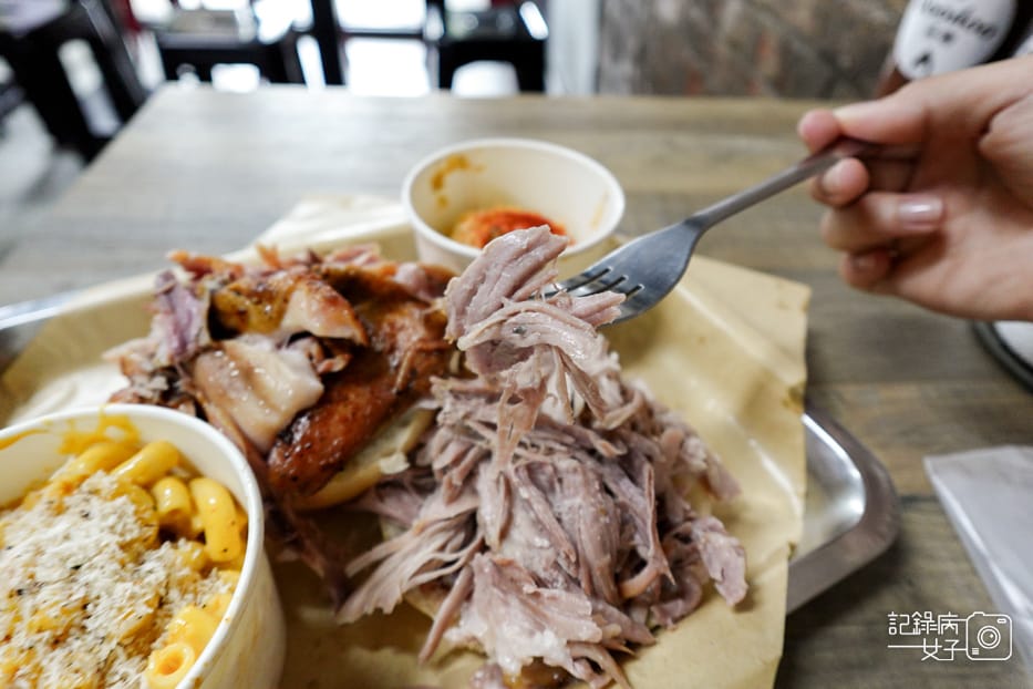 22南港美式烤肉Bogart%5Cs Smokehouse Taipei美式木柴煙燻屋手撕豬肉 Pulled Pork.jpg