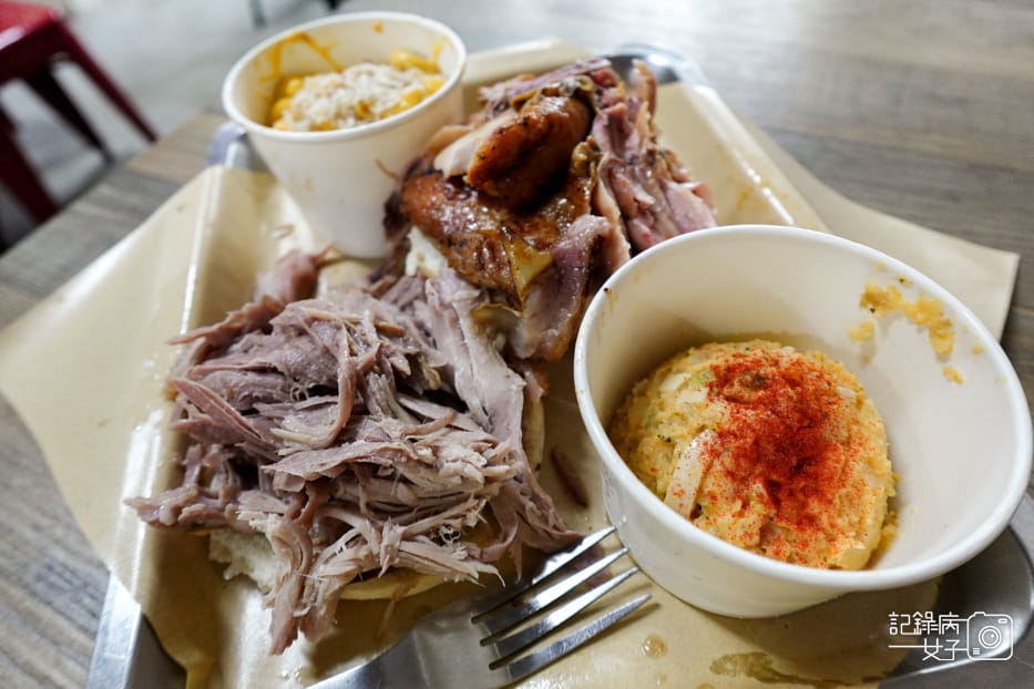 20南港烤肉Bogart%5Cs Smokehouse Taipei美式木柴煙燻屋雙肉套餐Pick any 2 meats.jpg