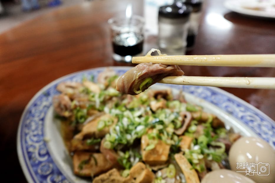 16桃園春日路巧合珍牛肉麵四川牛肉麵滷味滷牛筋牛肚大腸.jpg 16桃園春日路巧合珍牛肉麵四川牛肉麵滷味滷牛筋牛肚大腸.jpg