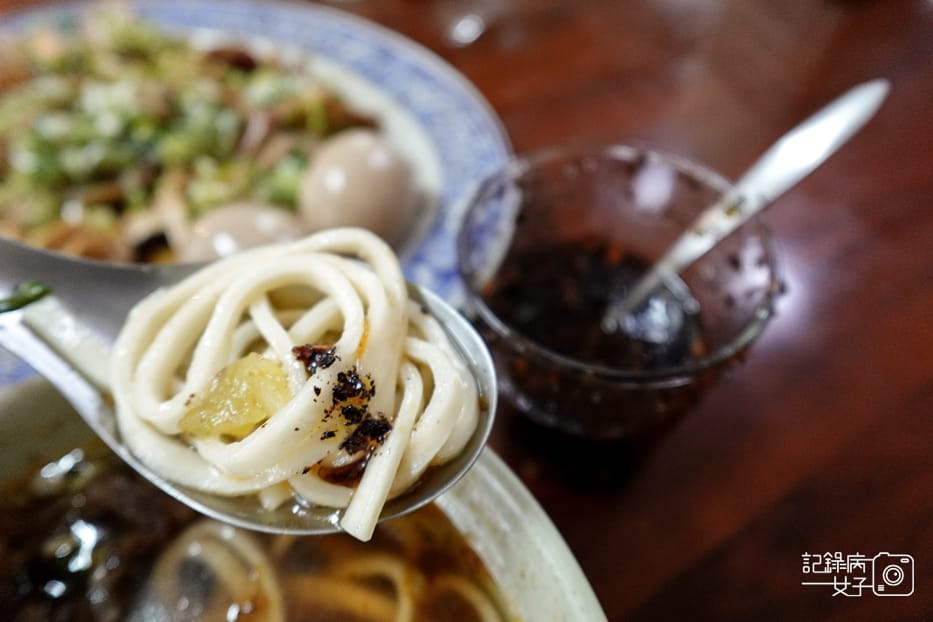 26桃園春日路巧合珍牛肉麵四川藥膳紅燒牛肉麵乾麵.jpg 26桃園春日路巧合珍牛肉麵四川藥膳紅燒牛肉麵乾麵.jpg