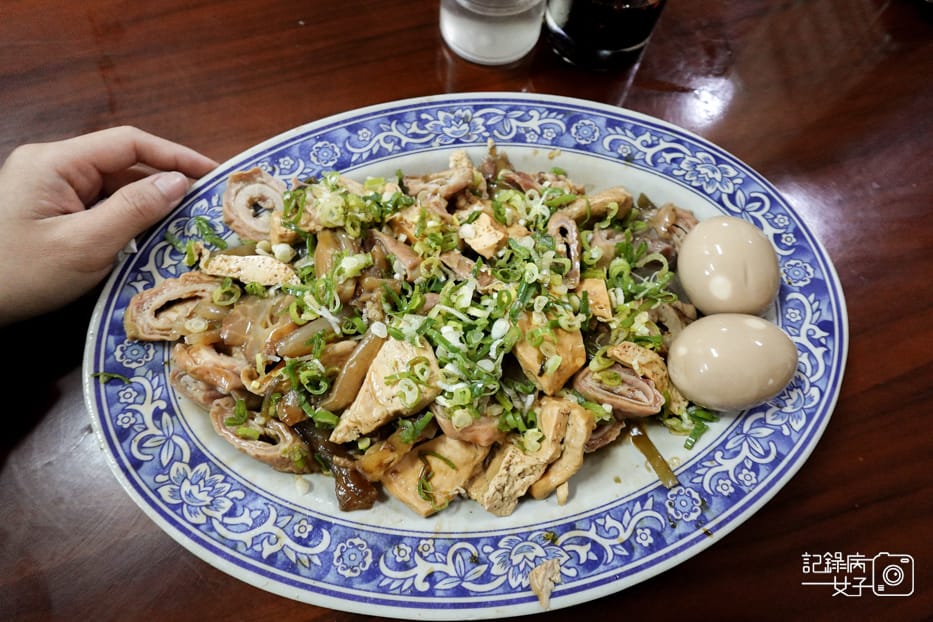 12桃園春日路巧合珍牛肉麵四川牛肉麵滷味滷牛筋牛肚大腸.jpg 12桃園春日路巧合珍牛肉麵四川牛肉麵滷味滷牛筋牛肚大腸.jpg